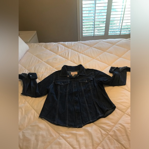 Lone Star Junior Size Large Denim Shirt/Jacket with Hidden Snap-Front Closure. - Picture 8 of 8